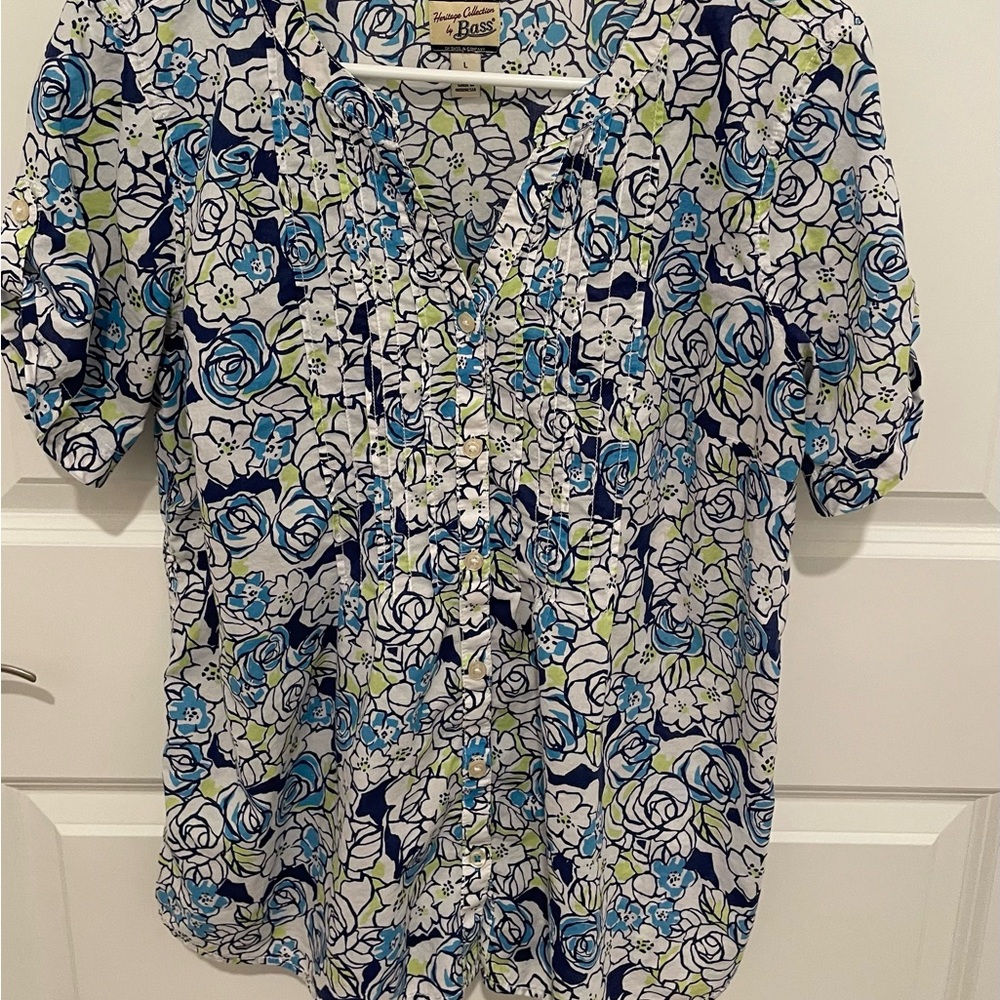 Bass 100 % cotton Heritage Collection  blouse. Large
